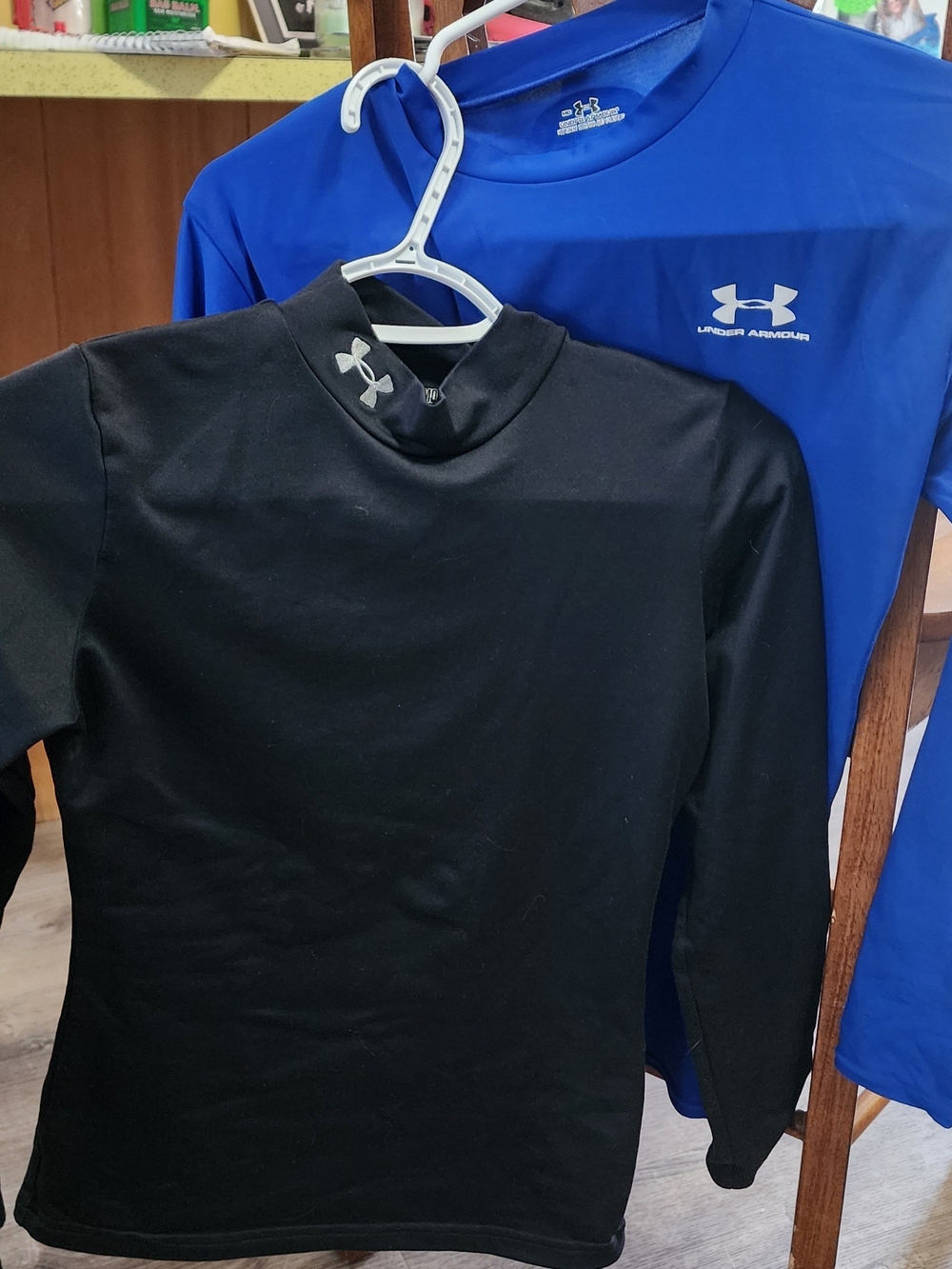 Under Armour Kids' Long Sleeve Black Mock-Neck Top & Royal Blue Tee Sz YMD